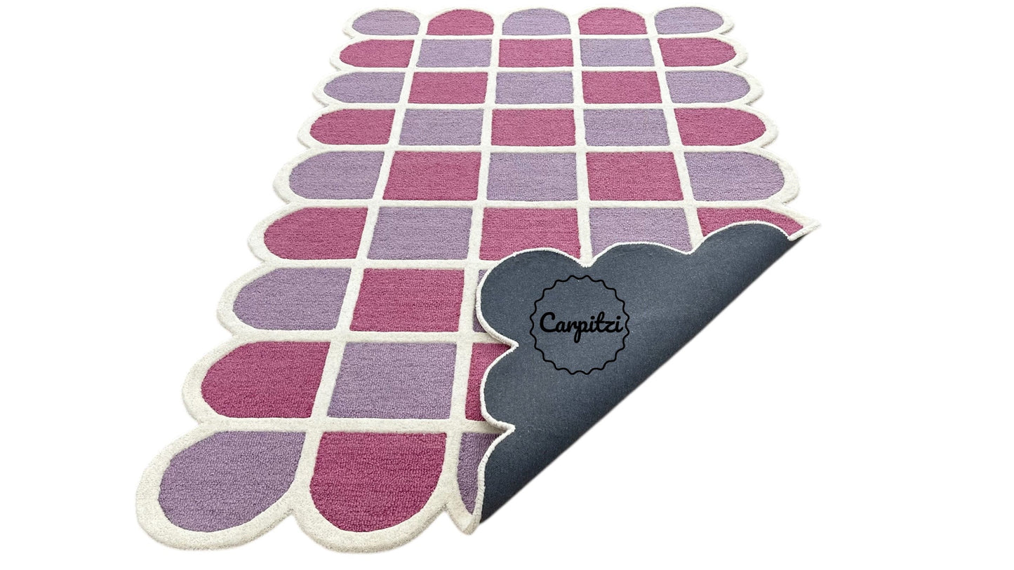 Modern Purple Grid Tufted Rug – Geometric Lilac Magenta Wool Carpet with Scalloped Edges Carpitzi