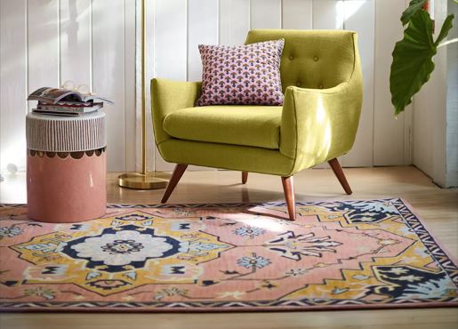 Hand-Tufted Persian-inspired Pink Floral Wool Rug