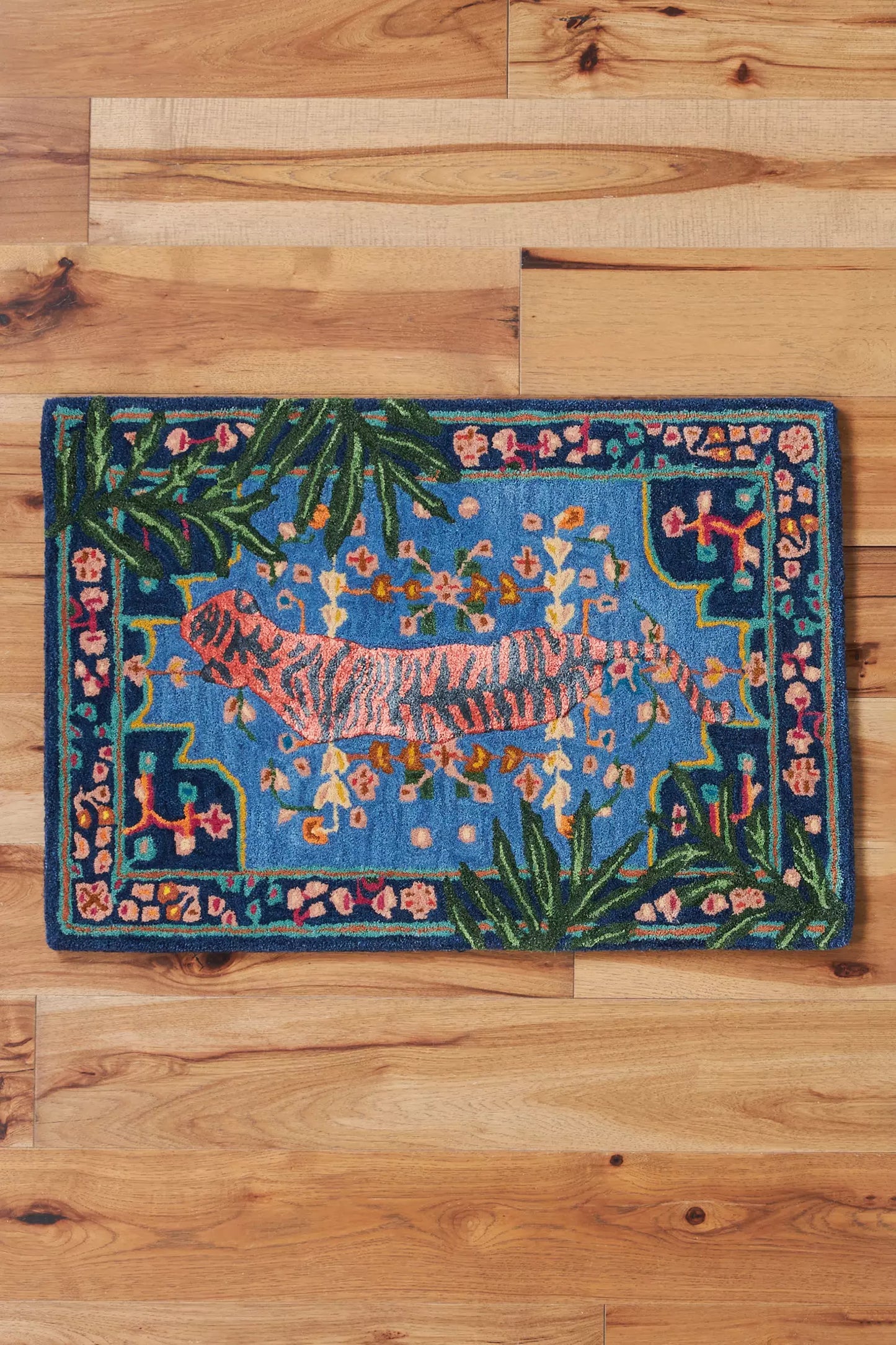 Bengal Tiger Botanical Tufted Rug – Handcrafted Jungle-Inspired Wool Carpet for Living Room