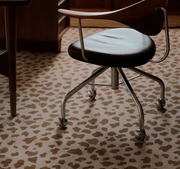 Golden Dapple Hand-Tufted Rug - Modern Abstract Spotted Animal Print 8x10 Area Rug