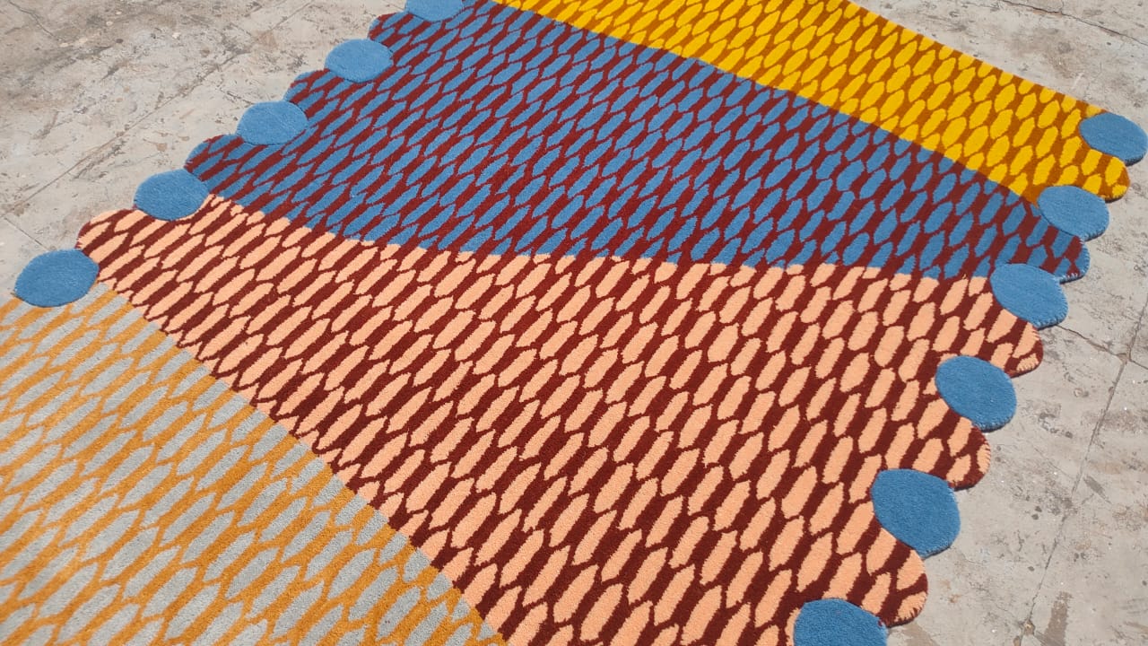 Scalloped Sunset Rug – Hand-Tufted 8x10 Area Rug with Sunset-Inspired Color Palette for Bedroom, Living Room, or Office
