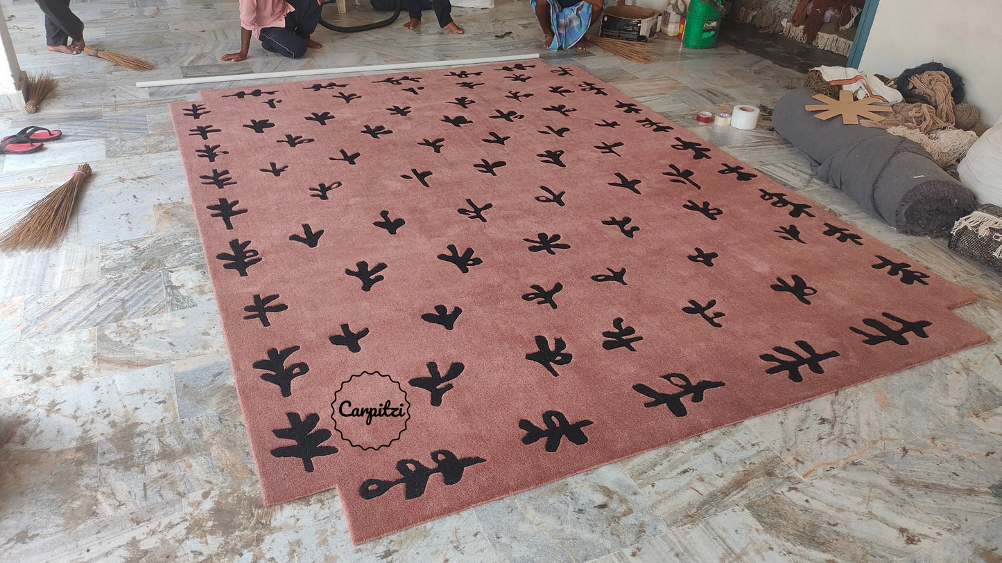 Modern Abstract Botanical Tufted Rug – Dusty Rose & Black Leaf Pattern Carpet