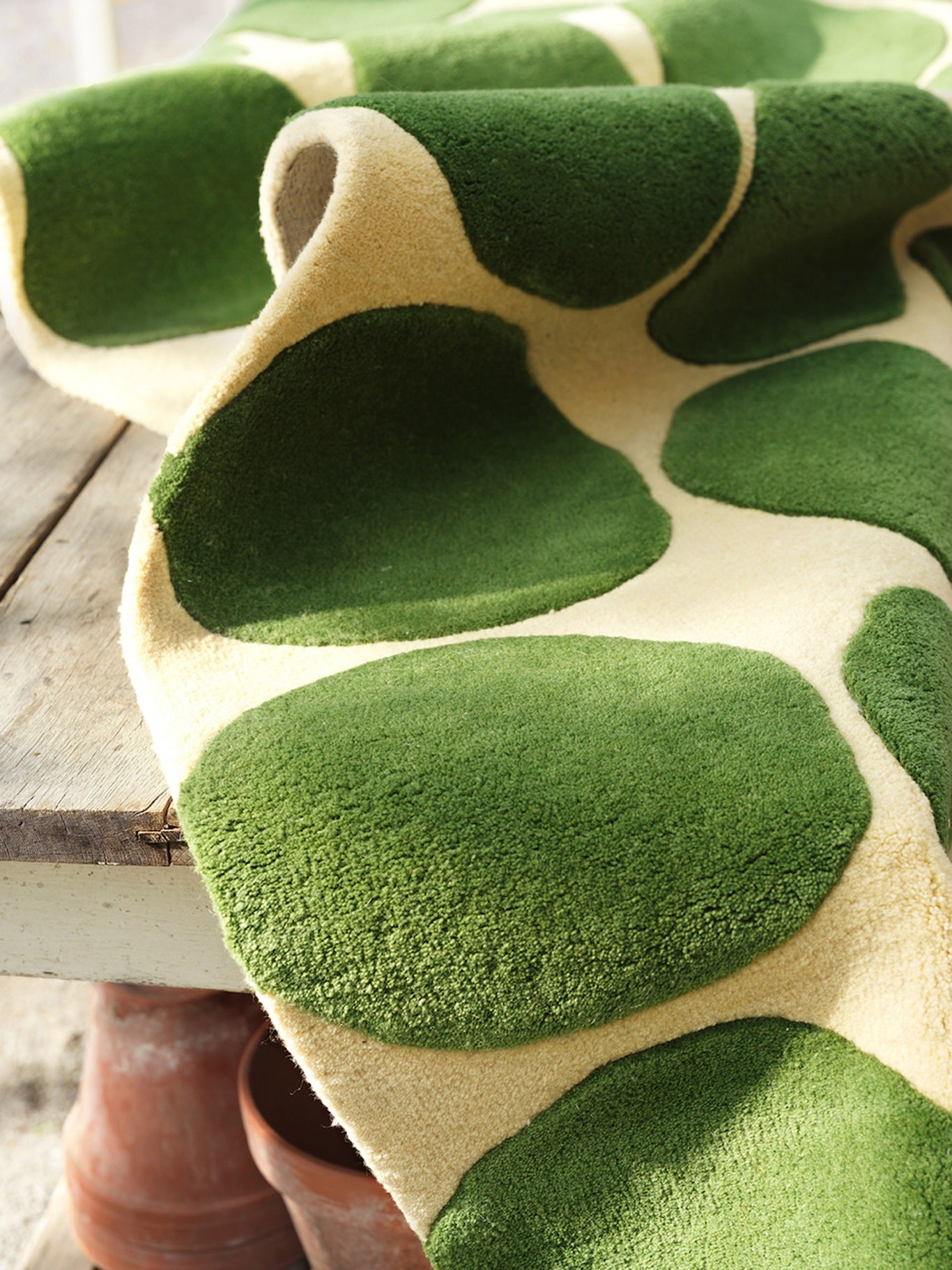 Hand Tufted Modern Stem Area Rug