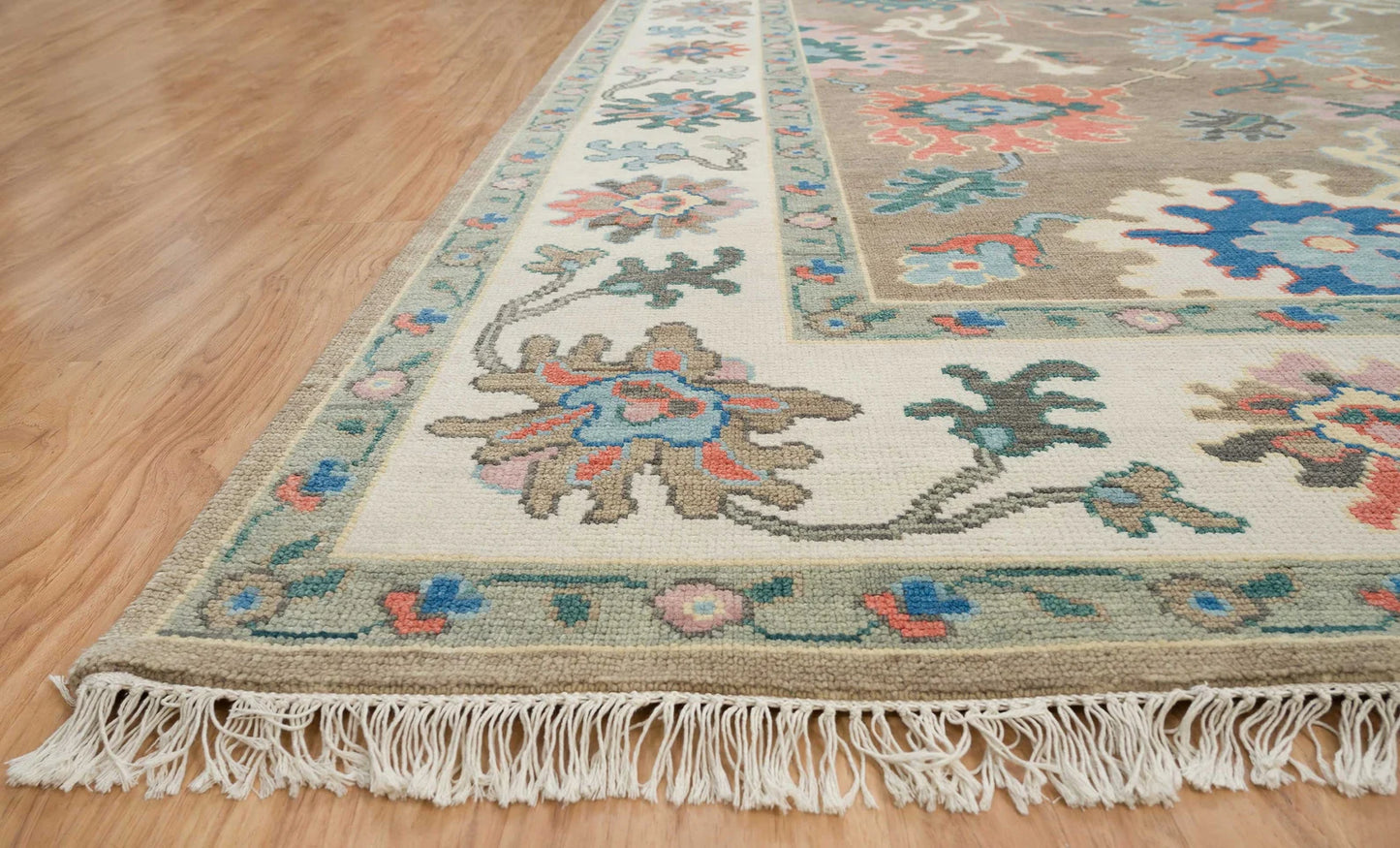 Neutral Oushak Rug – Beige & Ivory Wool Area Rug | Handknotted Turkish Rug 8x10 / 9x12 for Modern Bedroom or Living Room