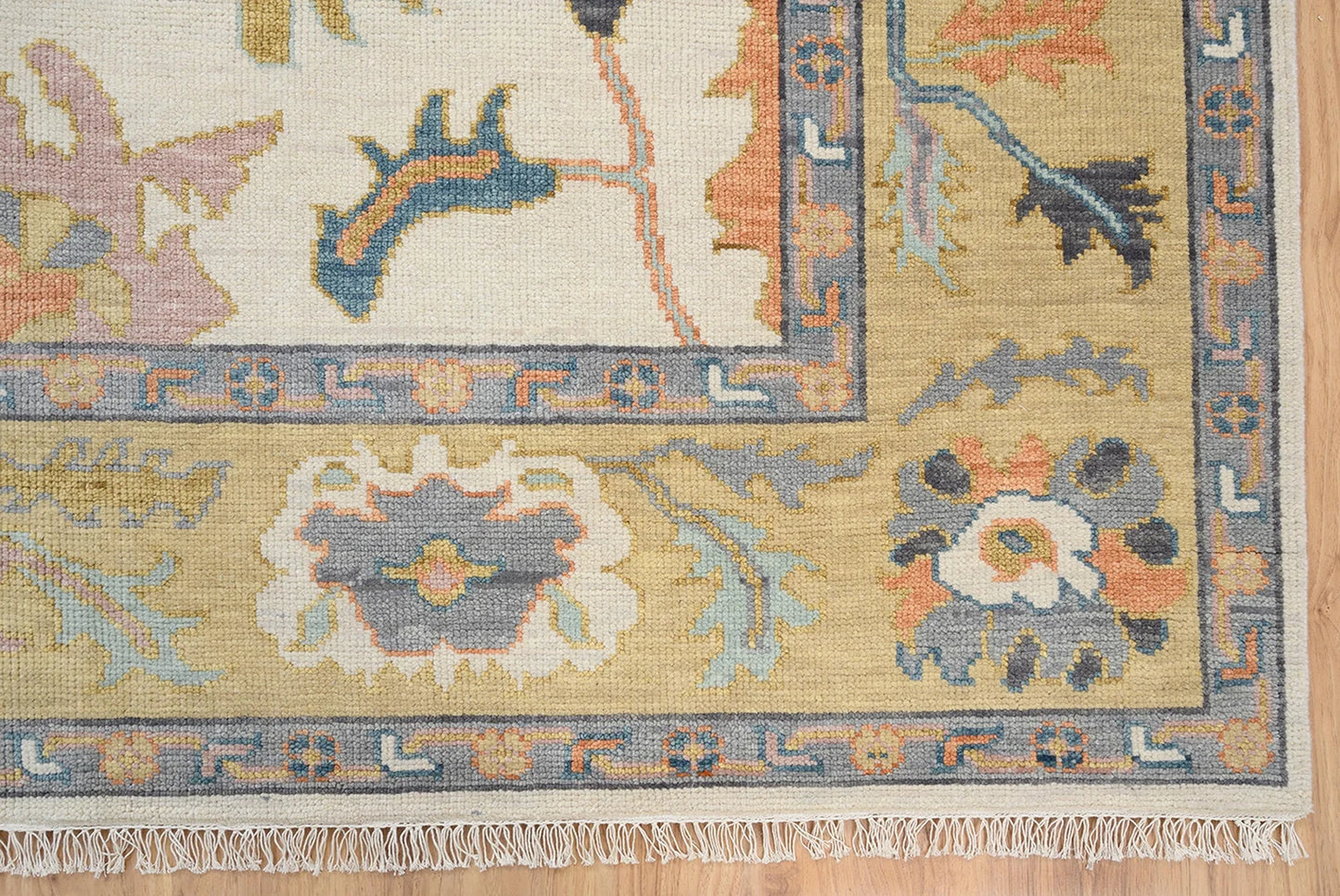 Neutral Oushak Rug – Ivory & Gold Wool Area Rug | Contemporary Multicolored Turkish Rug for Living Room or Bedroom