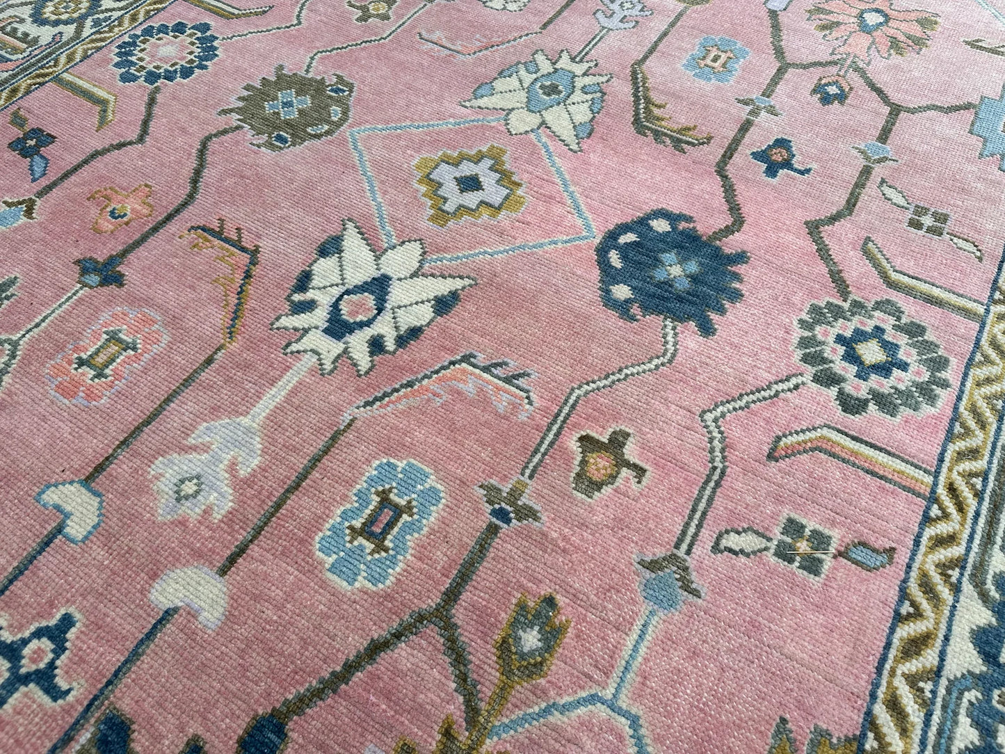 Pink Oushak Hand-Knotted Rug – Handmade Antique-Inspired Living Room Carpet