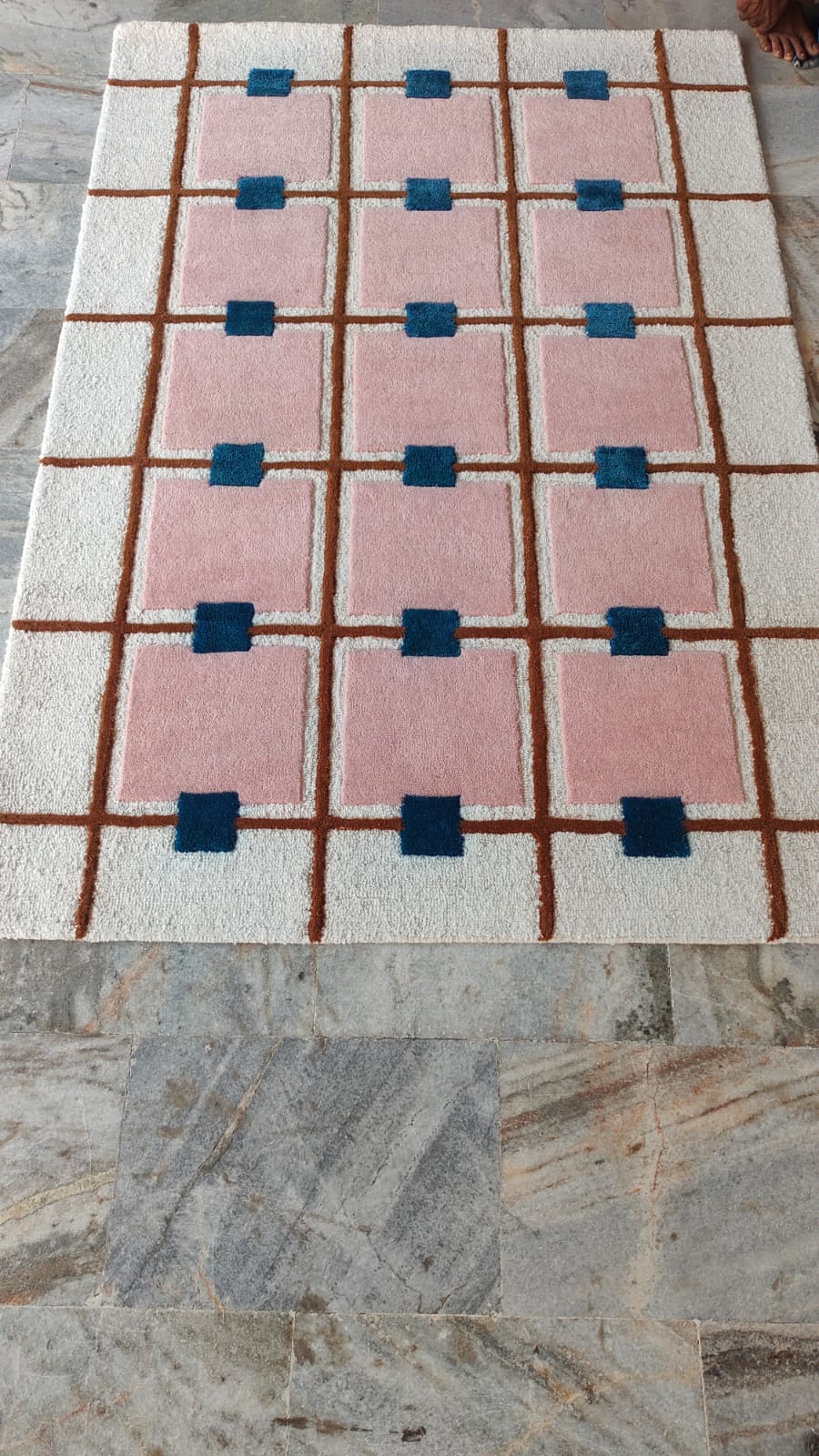 Luxurious Pink Check Pattern Woolen Tufted Rugs - Anthro-Inspired Modern Handmade Area Rugs for Living Room, Bedroom, Hall & Kitchen.