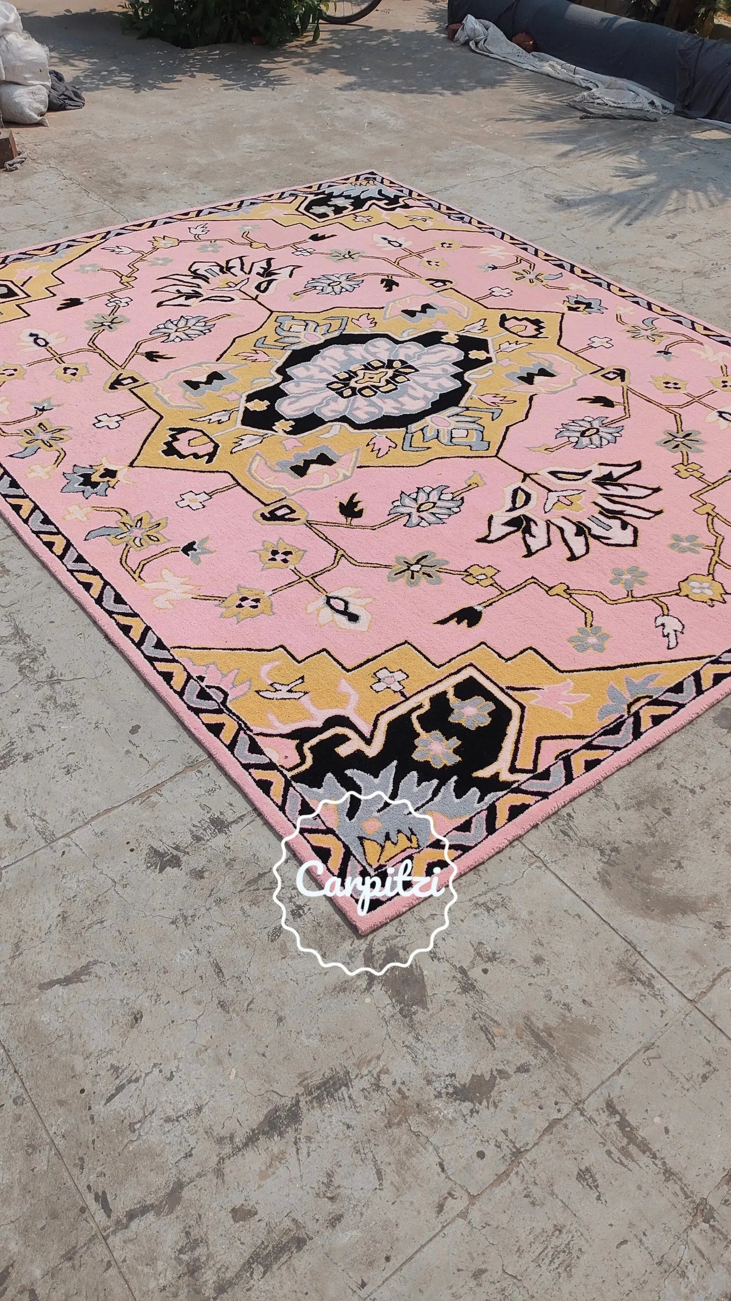 Pink Caro Anthro Tufted Rug – Modern Boho Floral Carpet Carpitzi