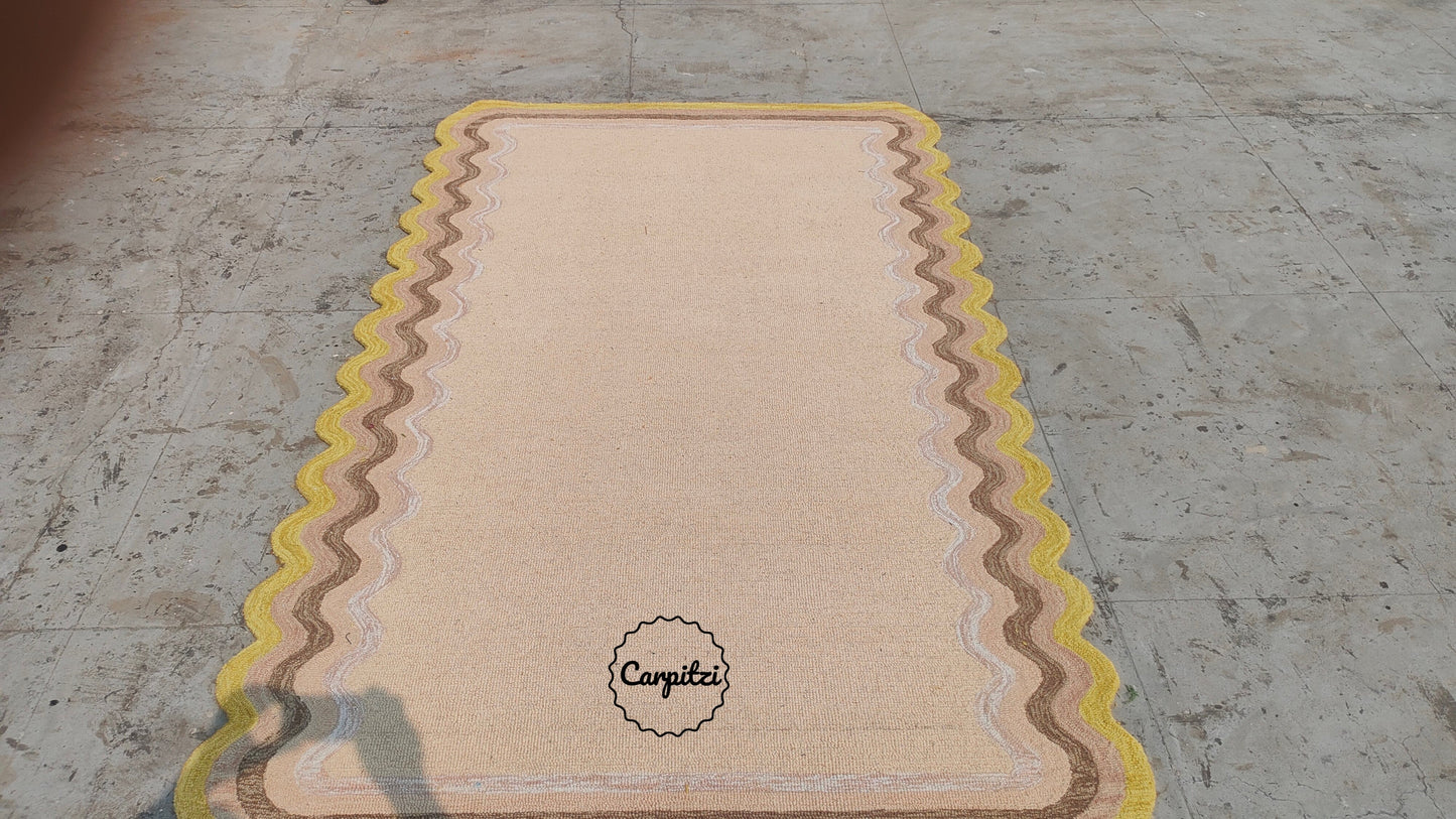 Beige Tufted Rug with Wavy Scallop Border – Modern Handmade Area Rug Carpitzi