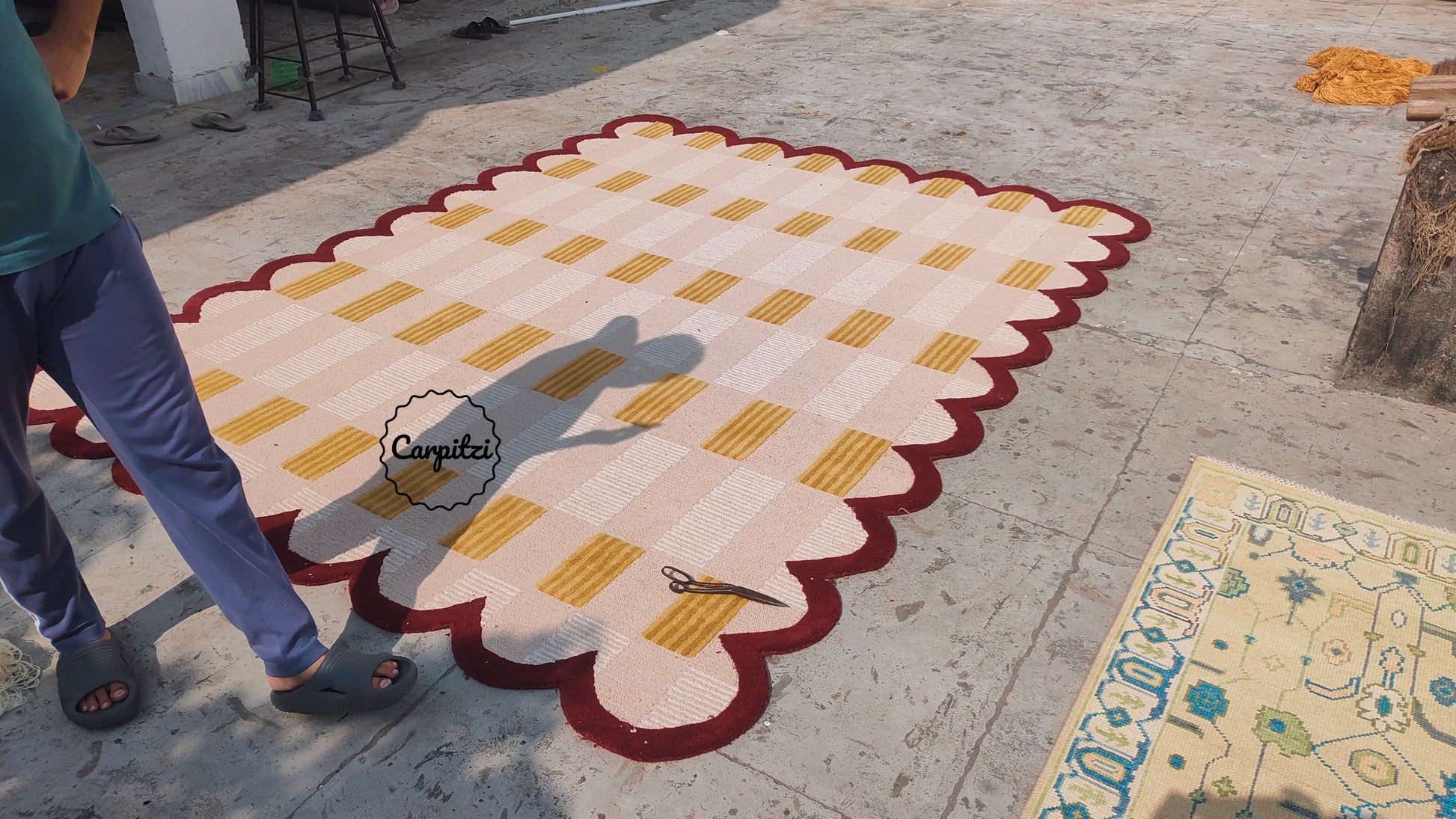 Modern Pink Red Plaid Tufted Rug with Scalloped Border Carpitzi
