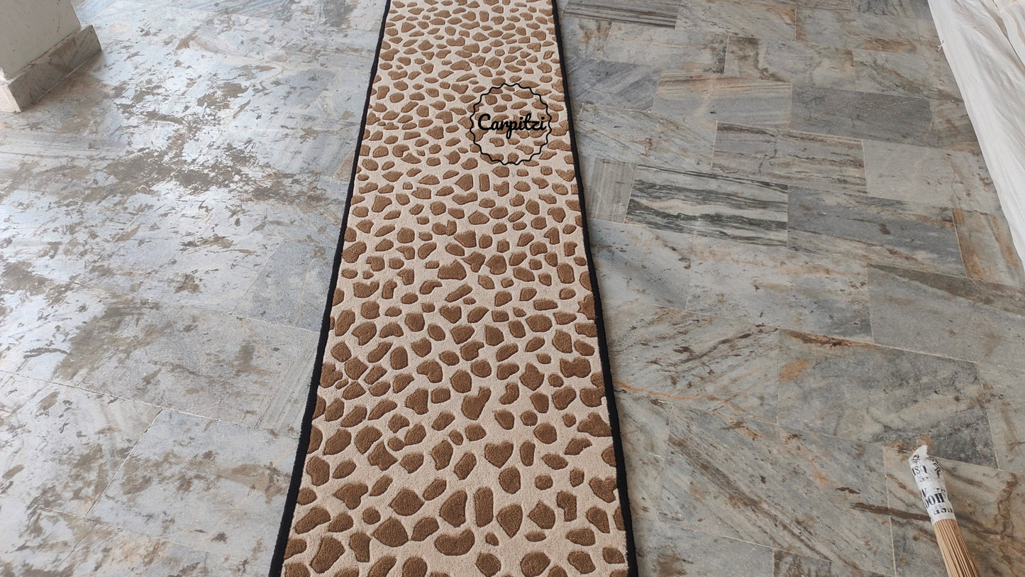 Leopard Print Tufted Runner Rug – Brown Animal Hallway Carpet Carpitzi