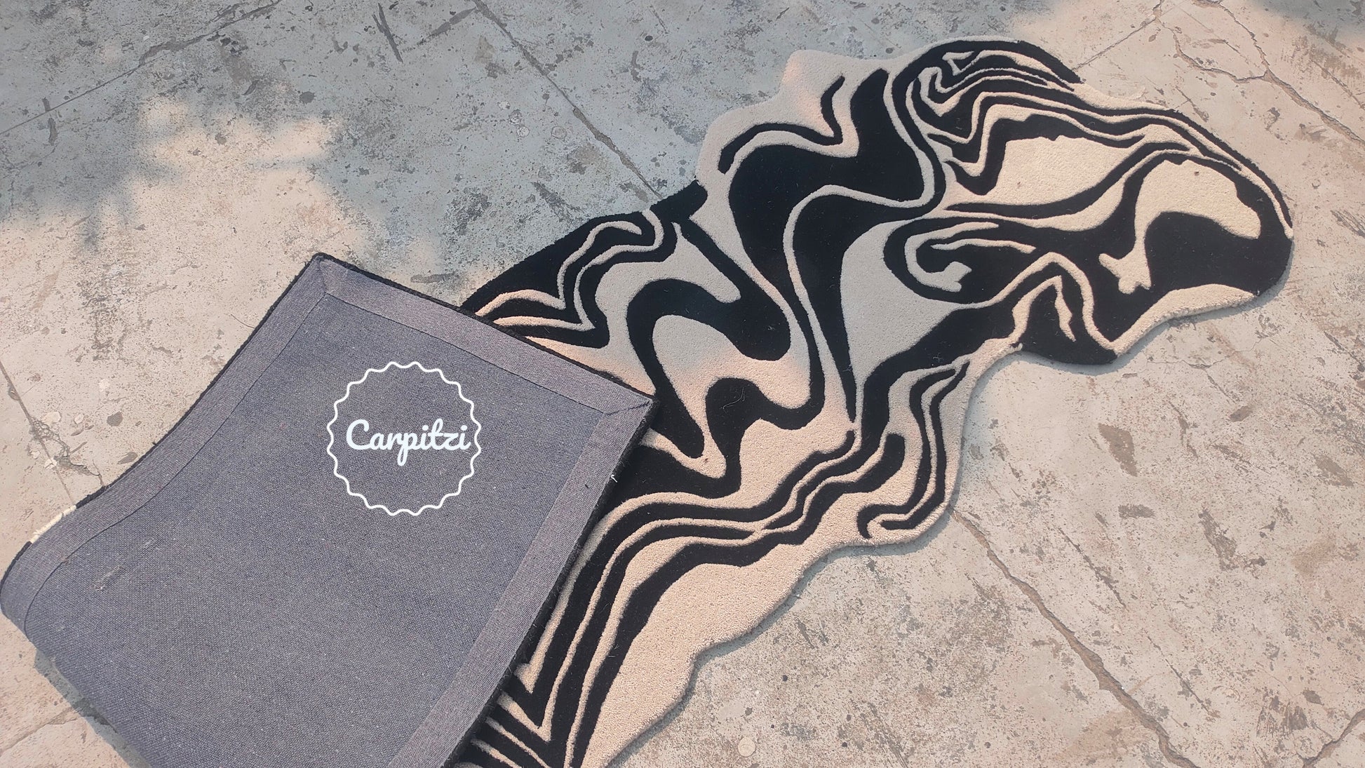 Melting Abstract Tufted Runner – Modern Wavy Hallway Rug Carpitzi