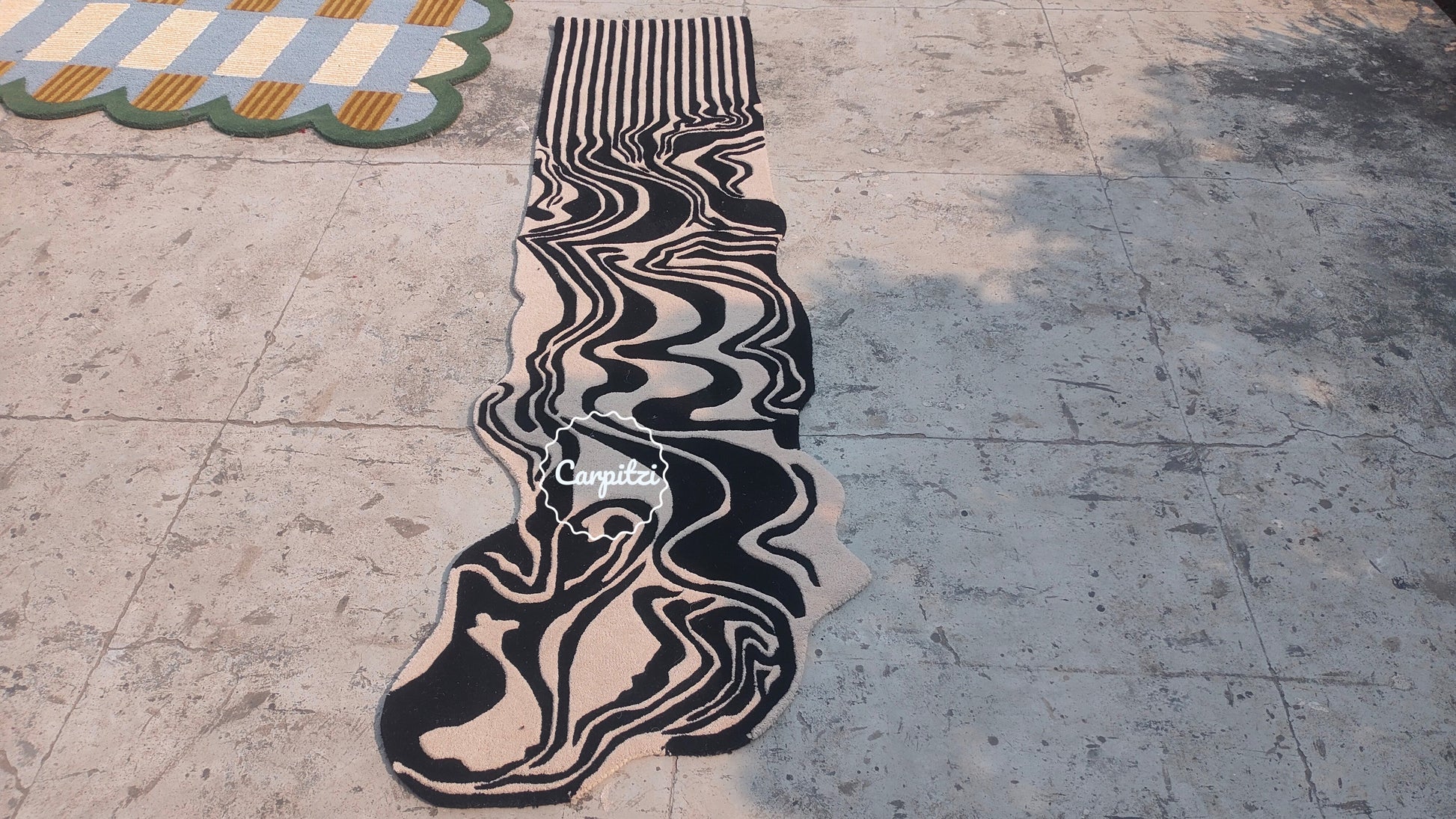 Melting Abstract Tufted Runner – Modern Wavy Hallway Rug Carpitzi