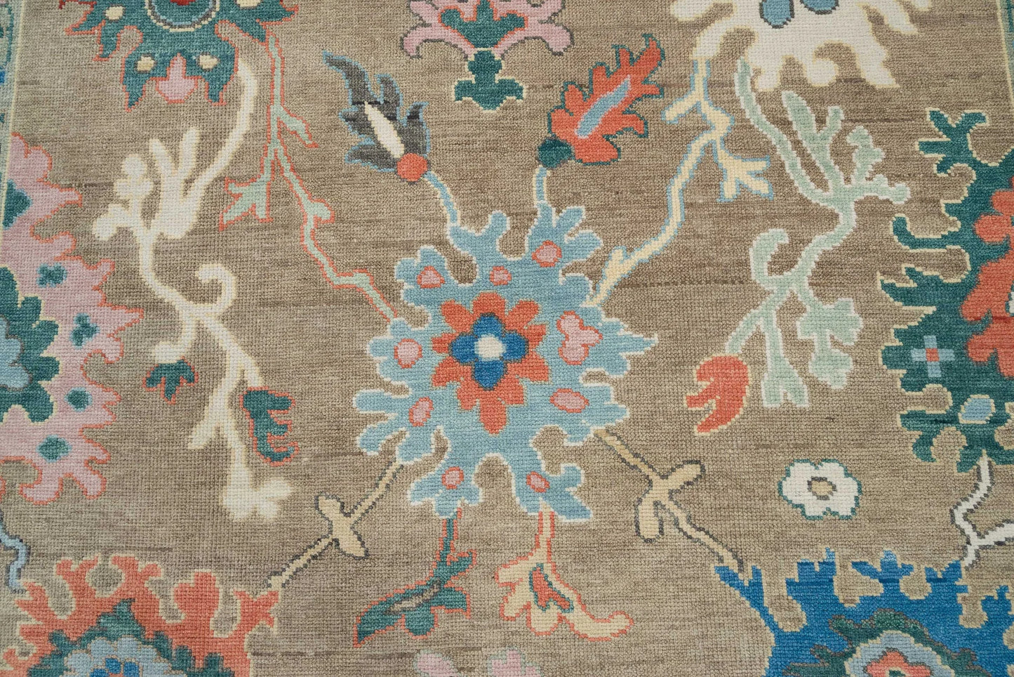 Neutral Oushak Rug – Beige & Ivory Wool Area Rug | Handknotted Turkish Rug 8x10 / 9x12 for Modern Bedroom or Living Room