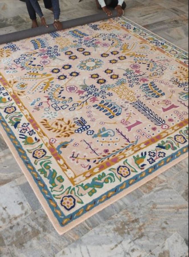 Hand Tufted Persian-inspired Wool Rug, Multicolor Floral Rug for Living Room, Bedroom, Office, Kids Room, Soft and Cozy Luxury Rug