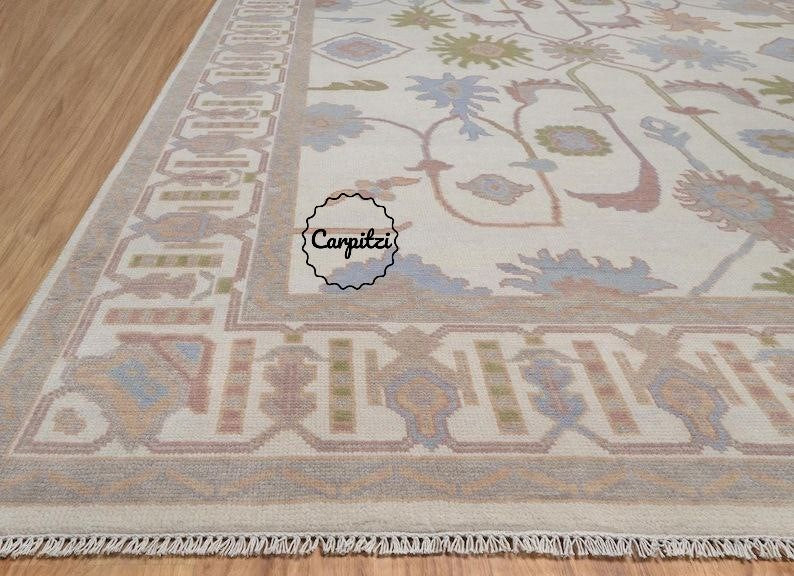 Hand-Knotted Oushak Rug – Soft Pastel Turkish Wool Area Rug with Traditional Floral Motifs Carpitzi