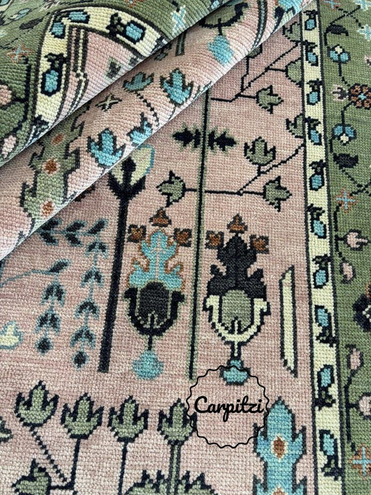 Pink & Green Oushak Rug – Hand-Knotted Turkish Wool Area Rug with Floral Motifs Carpitzi